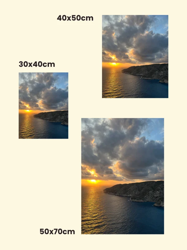 Variante disponibile pentru When the Sea Turns Gold, print cu ramă, fără ramă și canvas