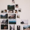 fotografii mici personalizate prinse pe perete